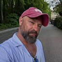 Максим, 42 года