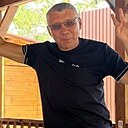 Рафаиль, 44 года