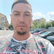 Фотография мужчины Bogdan, 40 лет из г. București