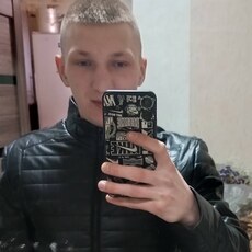 Фотография мужчины Владимир, 22 года из г. Буинск