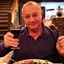 Viktor, 64 года
