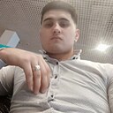 Ферузбек, 25 лет