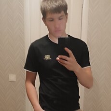 Фотография мужчины Жоний, 22 года из г. Малоярославец
