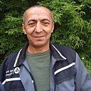 Султан, 57 лет