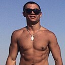 Илья, 33 года