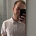 Артём, 24 года