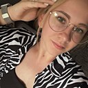 Вика, 24 года