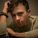Лев, 24 года