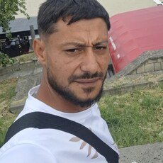 Фотография мужчины Ionut, 33 года из г. București
