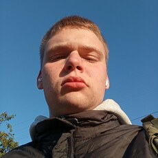 Фотография мужчины Влад, 21 год из г. Нефтеюганск