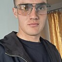 Юрий, 22 года