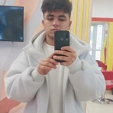 Фотография мужчины Александр, 20 лет из г. Сысерть