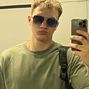 Артём, 23 года