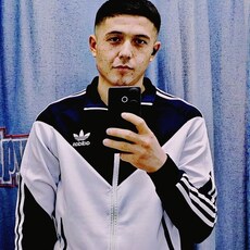 Фотография мужчины Санжар, 22 года из г. Южно-Сахалинск
