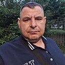 Саша, 44 года