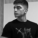 Макс, 24 года