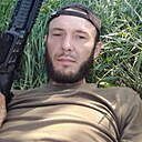 Макс, 33 года