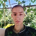Владислав, 18 лет