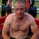 Илья, 33 года