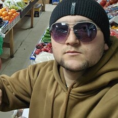 Фотография мужчины Баходур, 22 года из г. Находка