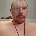 Ден, 33 года
