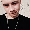 Денис, 24 года