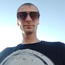 Илья, 33 года