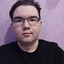 Максим, 21 год