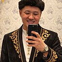Мир, 33 года