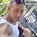 Maks, 44 года
