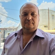 Владимир, 46 из г. Ростов-на-Дону.