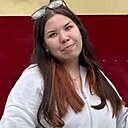 Adelia, 21 год