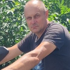 Фотография мужчины Артём, 52 года из г. Красный Луч