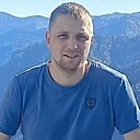 Денис, 33 года