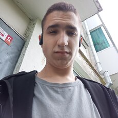 Фотография мужчины Максим, 18 лет из г. Краснотурьинск