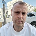 Noname, 42 года
