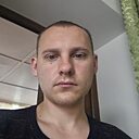 Максим, 24 года