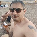 Камран, 41 год