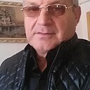 Счастливый, 66 лет