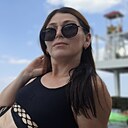 No Name, 33 года