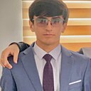 Макс, 20 лет