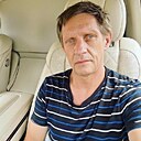 Леон, 49 лет