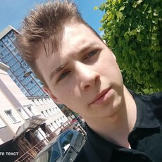 Фотография мужчины Олег, 20 лет из г. Воронеж