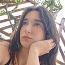 Adelina, 21 год