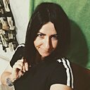 Брюнетка, 32 года