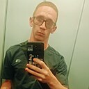 Максим, 22 года