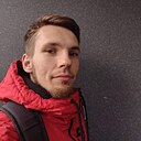 Август, 32 года