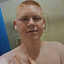 Максим, 22 года