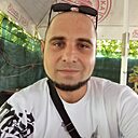 Василий, 33 года