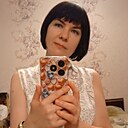 Oksi, 42 года